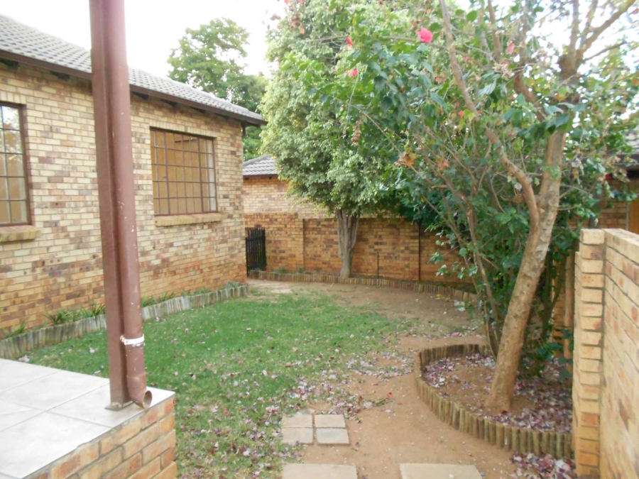 To Let 3 Bedroom Property for Rent in North Riding Gauteng