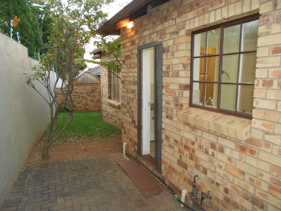 To Let 3 Bedroom Property for Rent in North Riding Gauteng
