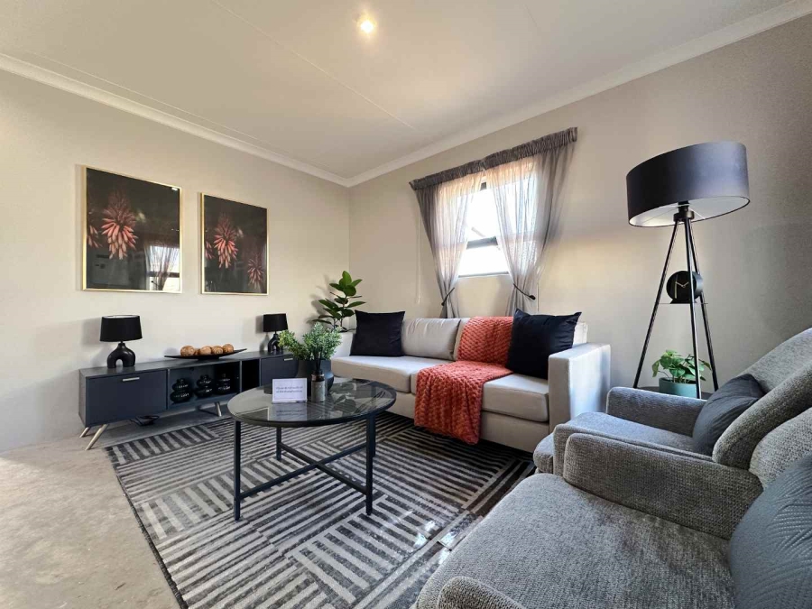 2 Bedroom Property for Sale in Tanganani Gauteng