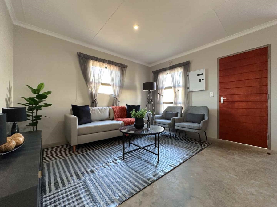 2 Bedroom Property for Sale in Tanganani Gauteng