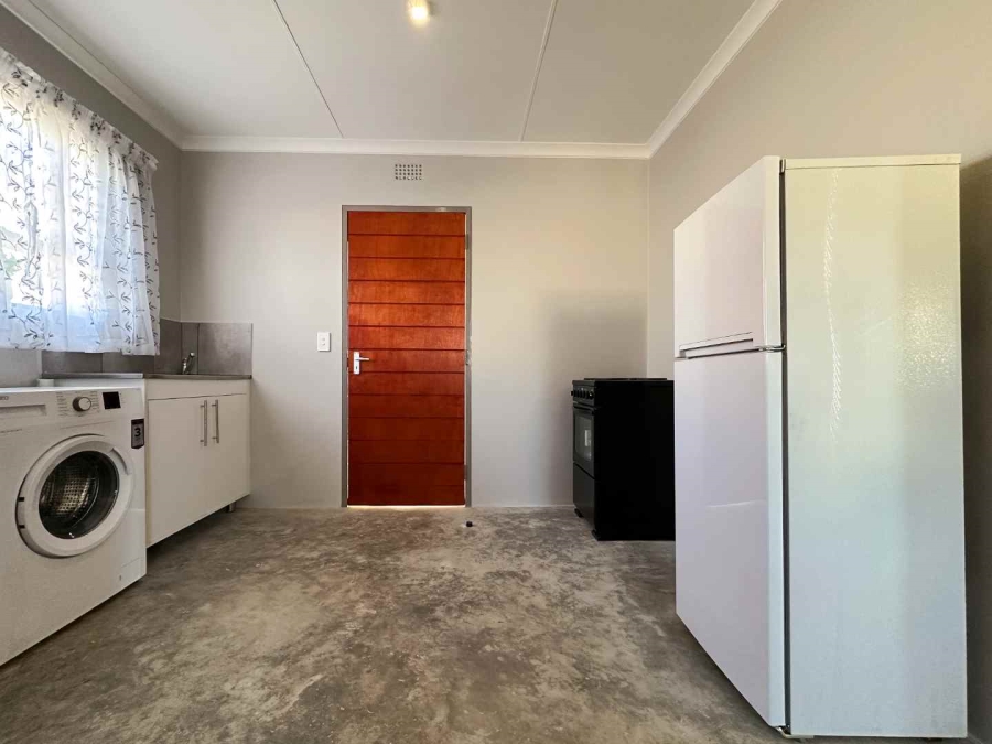 2 Bedroom Property for Sale in Tanganani Gauteng