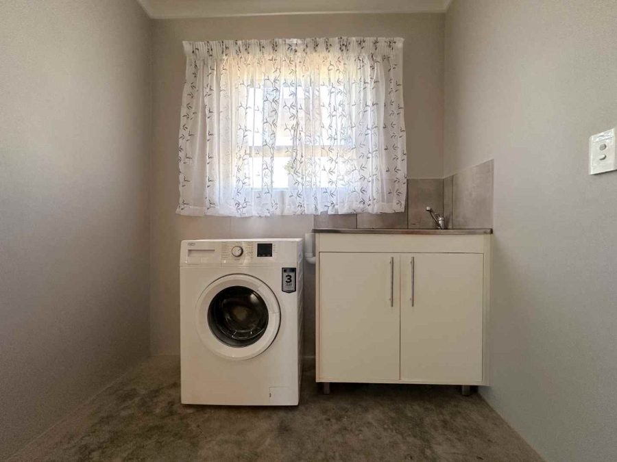 2 Bedroom Property for Sale in Tanganani Gauteng