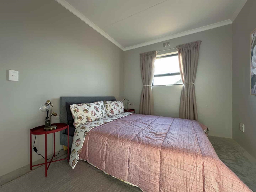 2 Bedroom Property for Sale in Tanganani Gauteng