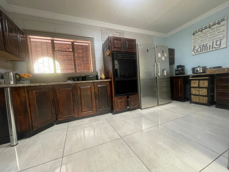 To Let 3 Bedroom Property for Rent in Klippoortje Gauteng