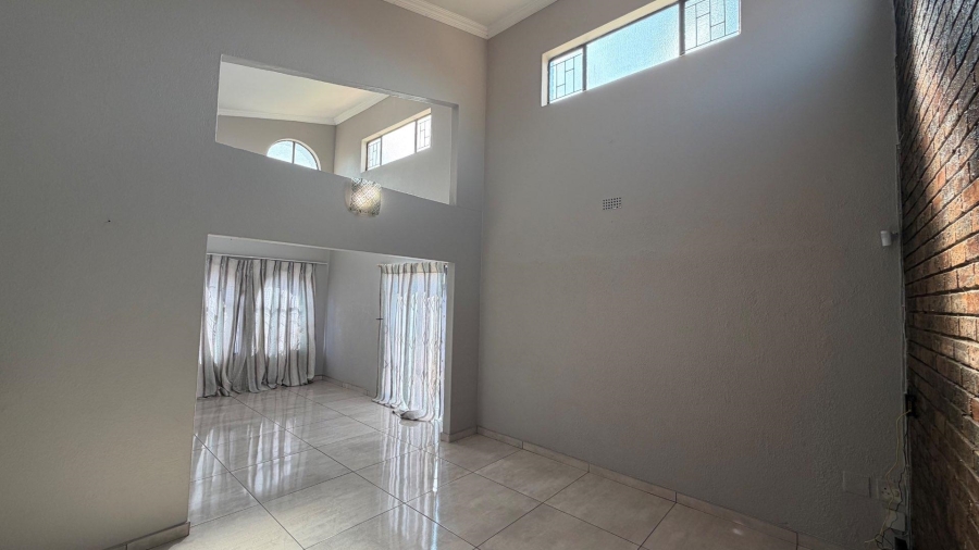 To Let 3 Bedroom Property for Rent in Klippoortje Gauteng
