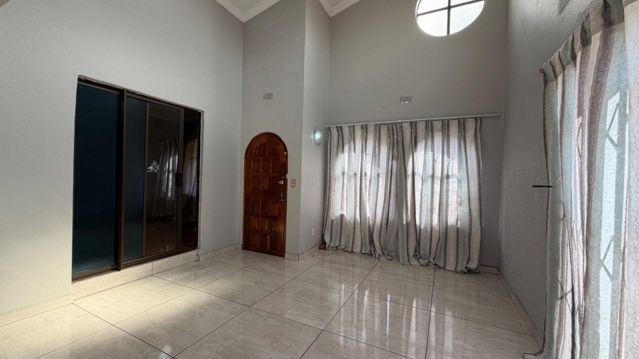 To Let 3 Bedroom Property for Rent in Klippoortje Gauteng