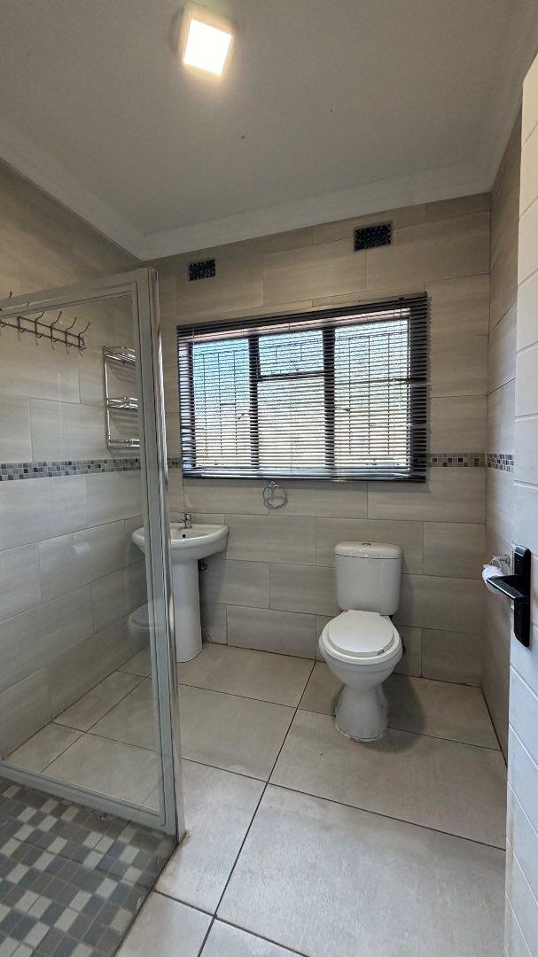 To Let 3 Bedroom Property for Rent in Klippoortje Gauteng