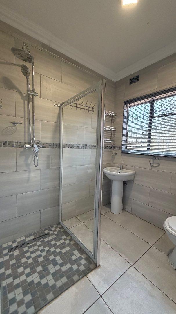 To Let 3 Bedroom Property for Rent in Klippoortje Gauteng