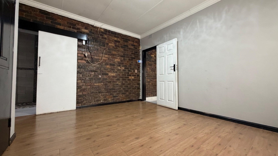 To Let 3 Bedroom Property for Rent in Klippoortje Gauteng