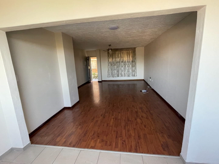 2 Bedroom Property for Sale in Silverton Gauteng