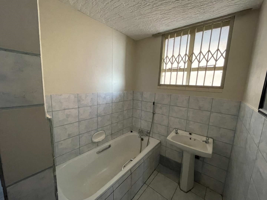 2 Bedroom Property for Sale in Silverton Gauteng