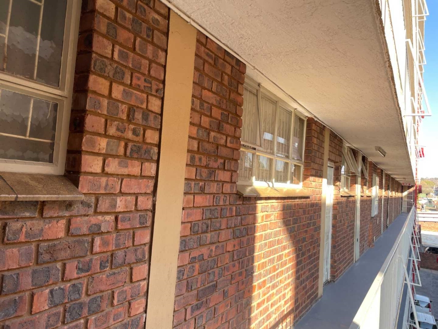 2 Bedroom Property for Sale in Silverton Gauteng