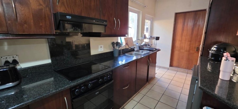 4 Bedroom Property for Sale in Six Fountains Residential Estate Gauteng