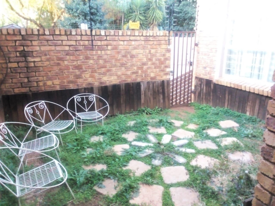 2 Bedroom Property for Sale in Nimrod Park Gauteng