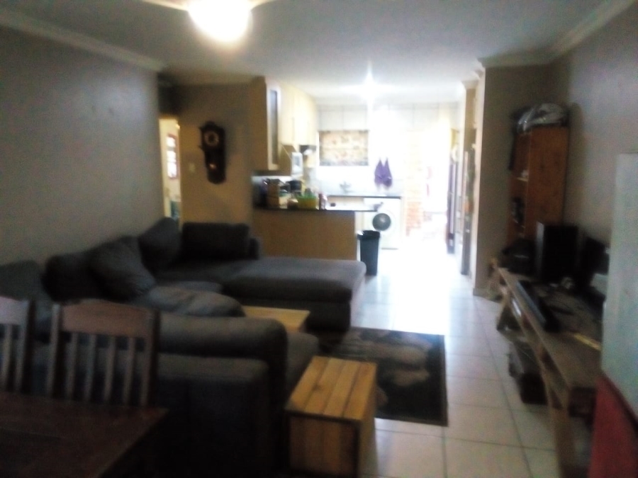 2 Bedroom Property for Sale in Nimrod Park Gauteng