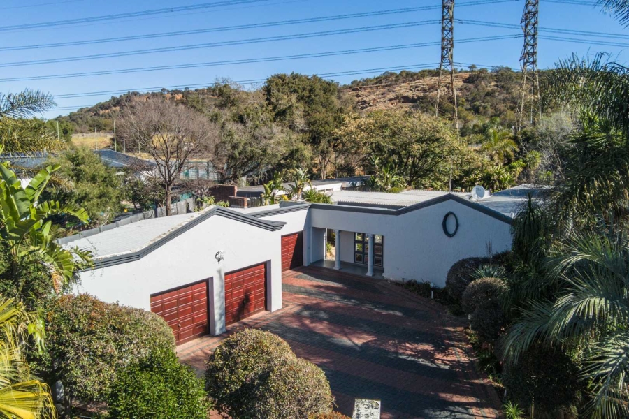 4 Bedroom Property for Sale in Alberante Gauteng