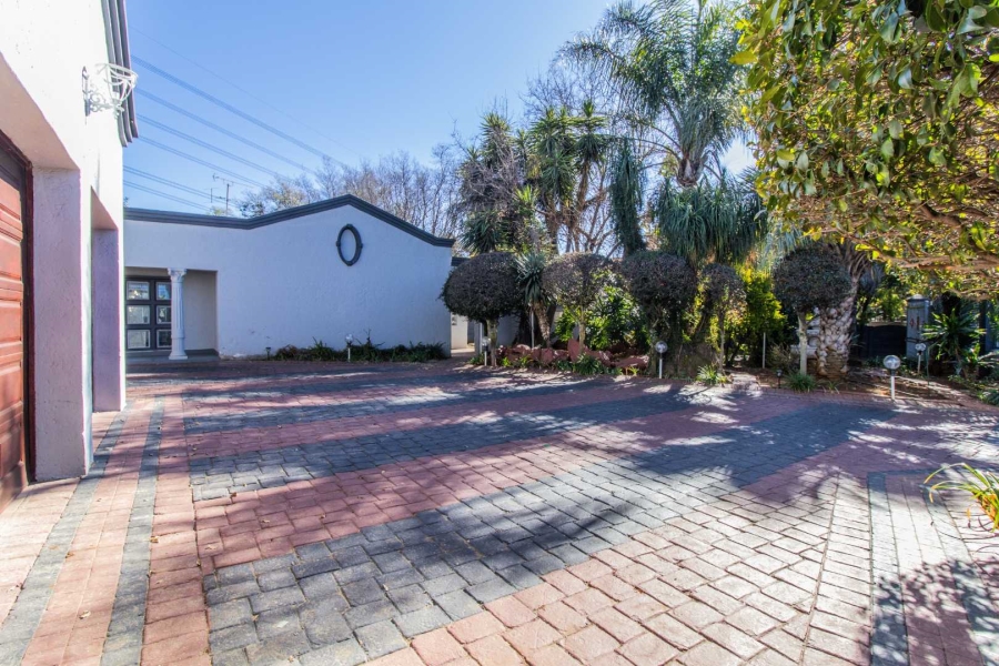 4 Bedroom Property for Sale in Alberante Gauteng