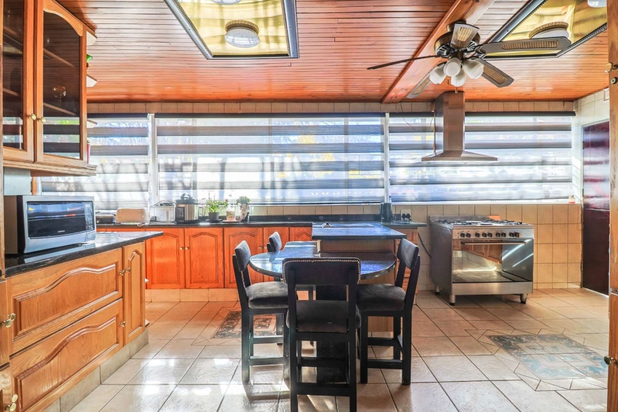 4 Bedroom Property for Sale in Alberante Gauteng