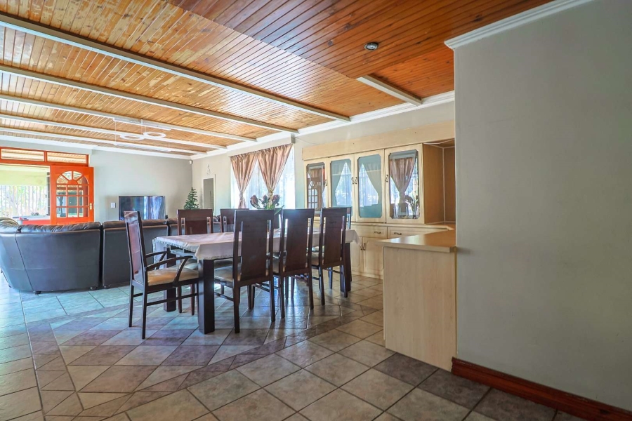 4 Bedroom Property for Sale in Alberante Gauteng