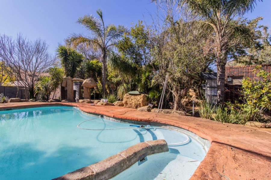 4 Bedroom Property for Sale in Alberante Gauteng