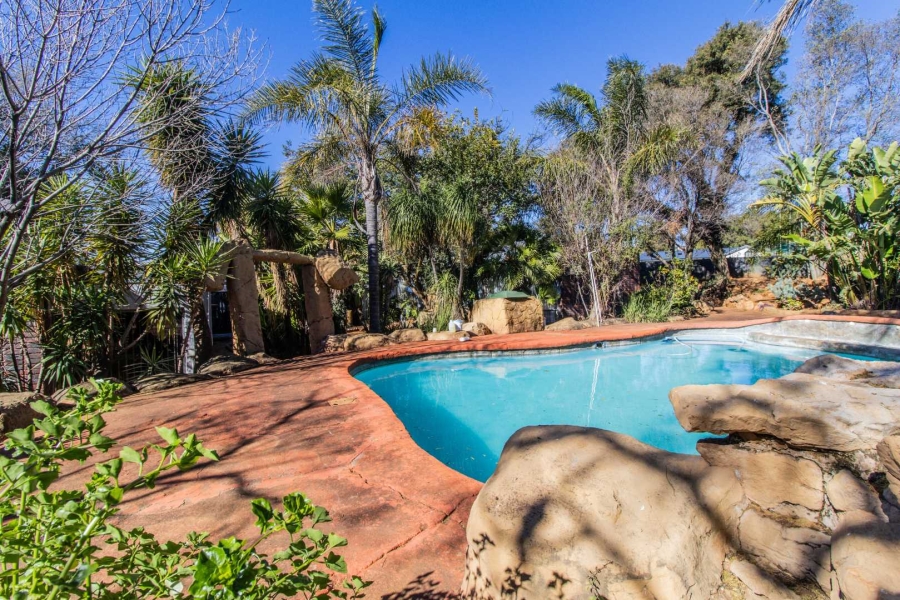 4 Bedroom Property for Sale in Alberante Gauteng