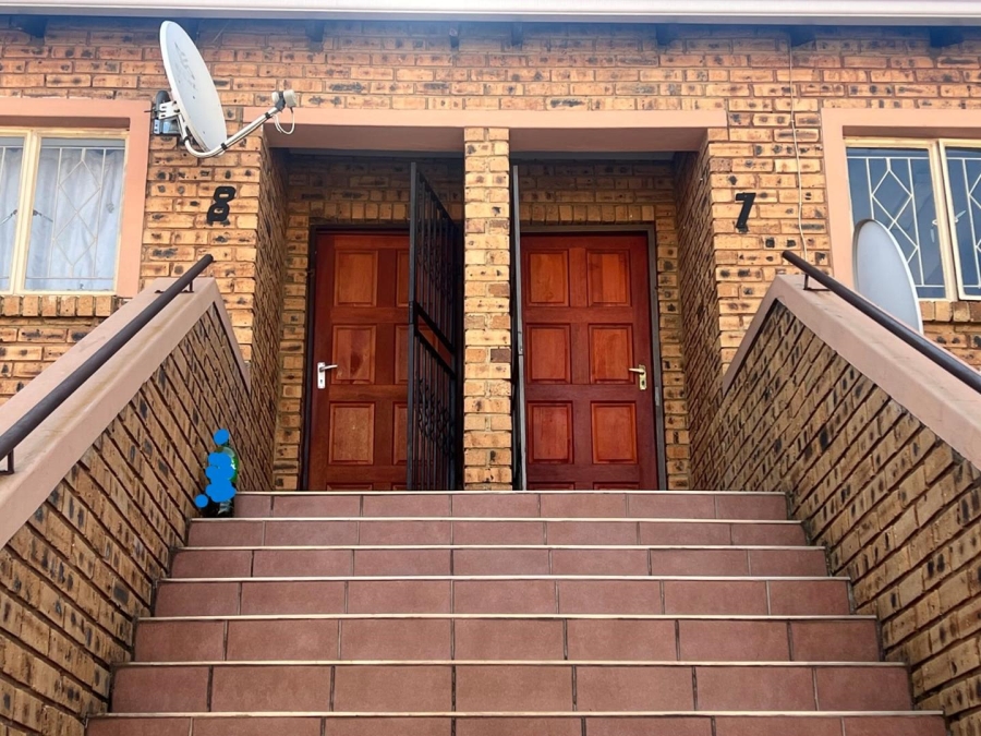 2 Bedroom Property for Sale in Rosettenville Gauteng