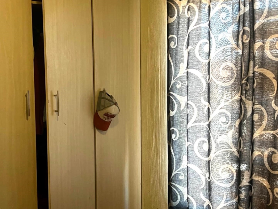 2 Bedroom Property for Sale in Rosettenville Gauteng