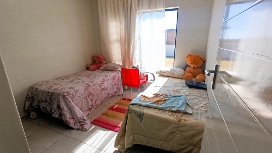 4 Bedroom Property for Sale in Amberfield Gauteng