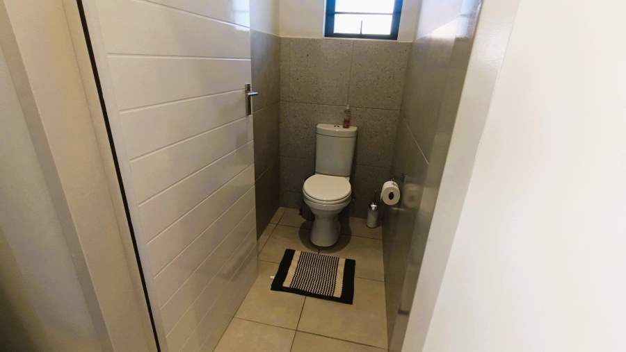 4 Bedroom Property for Sale in Amberfield Gauteng