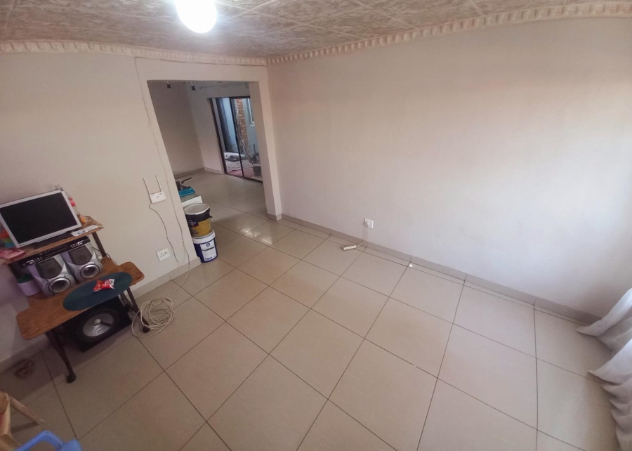 5 Bedroom Property for Sale in Danville Gauteng