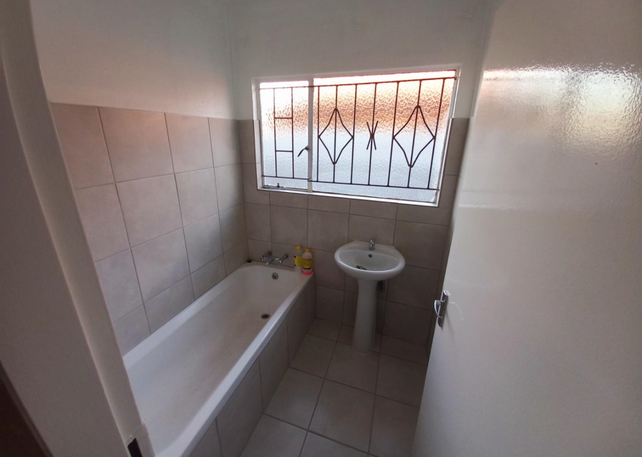 5 Bedroom Property for Sale in Danville Gauteng