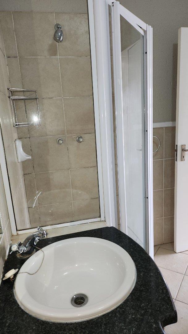 To Let 2 Bedroom Property for Rent in Morningside Gauteng