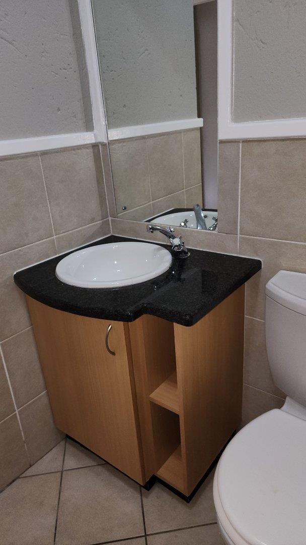 To Let 2 Bedroom Property for Rent in Morningside Gauteng
