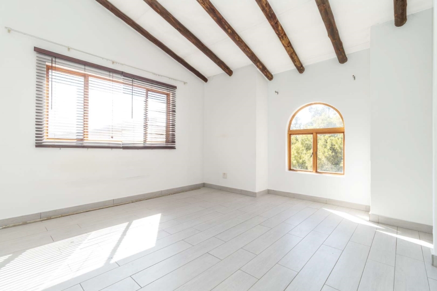 1 Bedroom Property for Sale in North Riding Gauteng