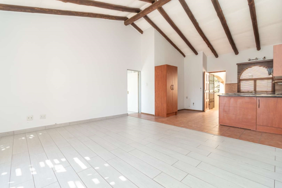 1 Bedroom Property for Sale in North Riding Gauteng