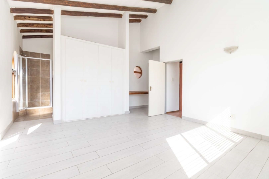 1 Bedroom Property for Sale in North Riding Gauteng