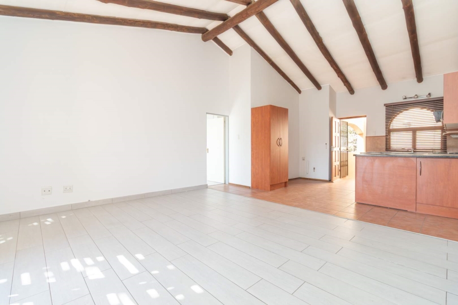 1 Bedroom Property for Sale in North Riding Gauteng