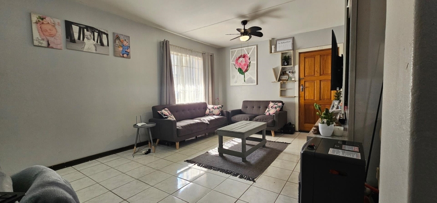2 Bedroom Property for Sale in Radiokop Gauteng