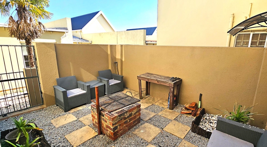 2 Bedroom Property for Sale in Radiokop Gauteng