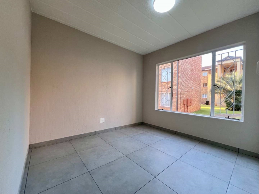 2 Bedroom Property for Sale in Horison Gauteng
