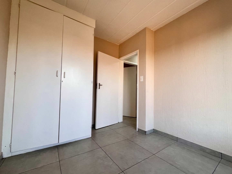 2 Bedroom Property for Sale in Horison Gauteng