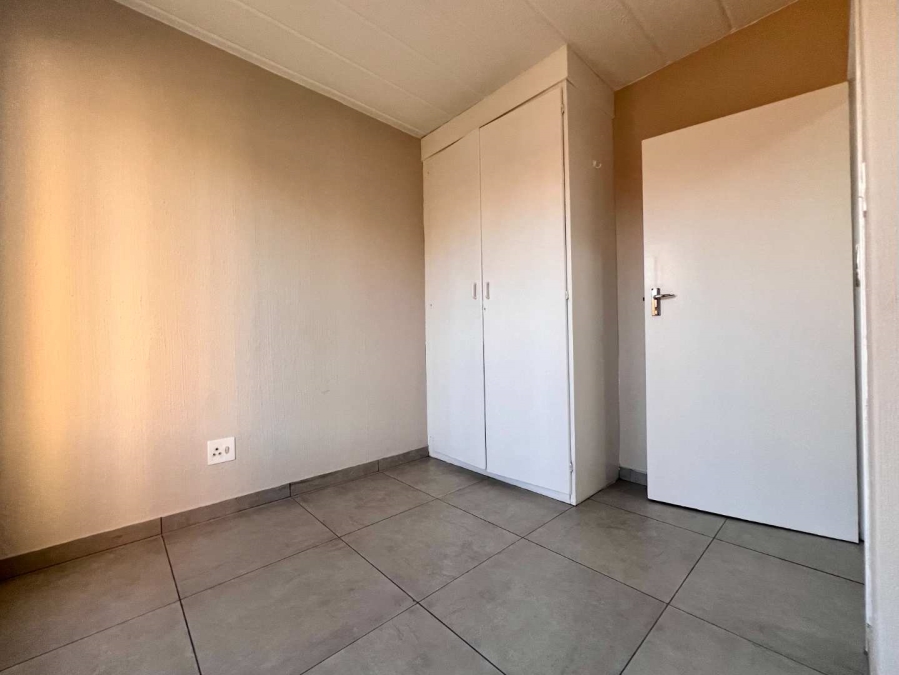 2 Bedroom Property for Sale in Horison Gauteng