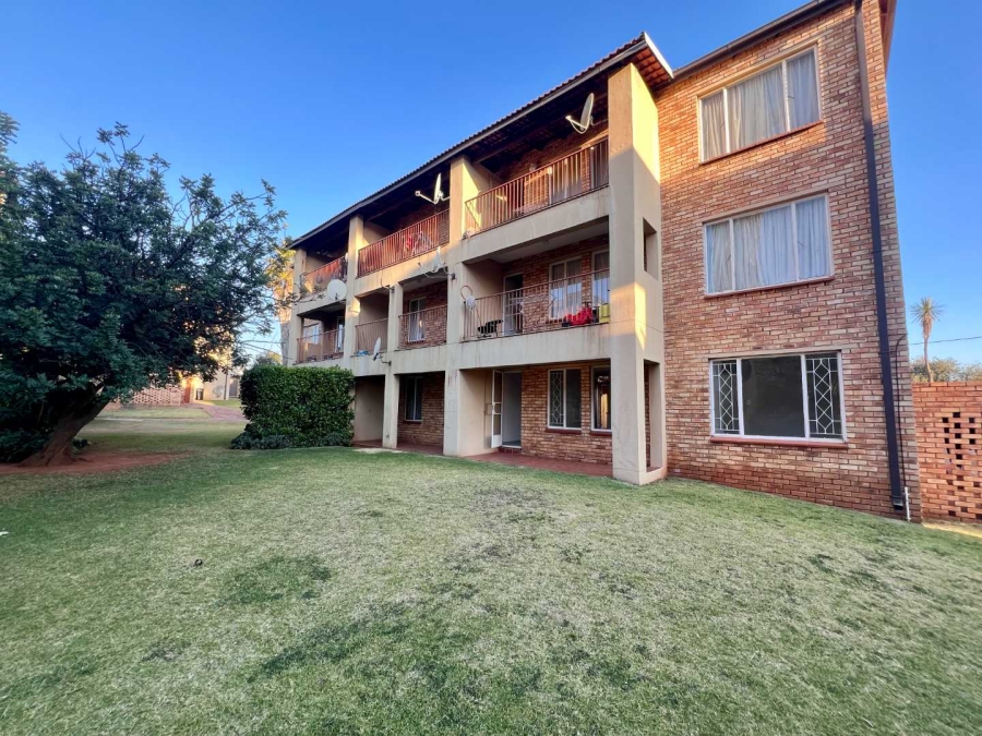 2 Bedroom Property for Sale in Horison Gauteng