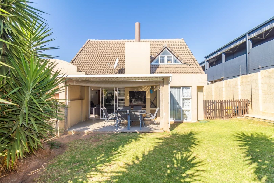 2 Bedroom Property for Sale in Bromhof Gauteng