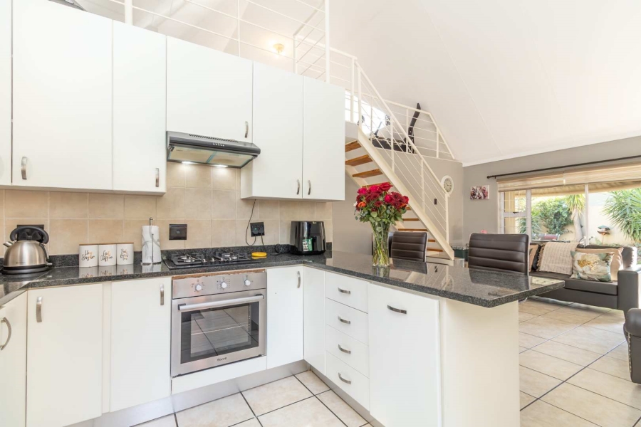 2 Bedroom Property for Sale in Bromhof Gauteng