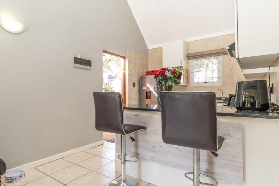 2 Bedroom Property for Sale in Bromhof Gauteng