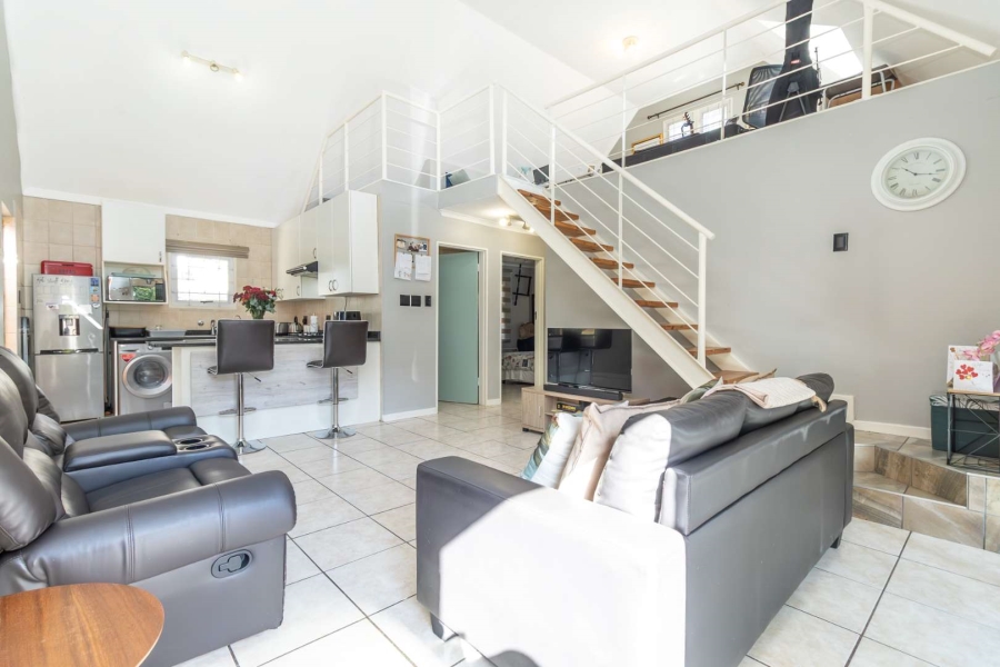 2 Bedroom Property for Sale in Bromhof Gauteng