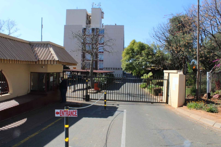 To Let 1 Bedroom Property for Rent in La Montagne Gauteng