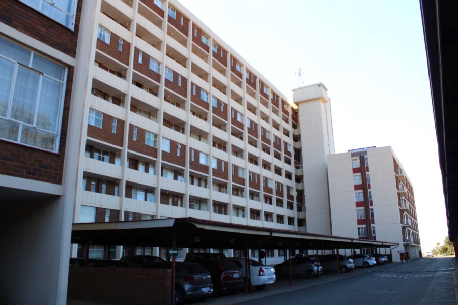 To Let 1 Bedroom Property for Rent in La Montagne Gauteng