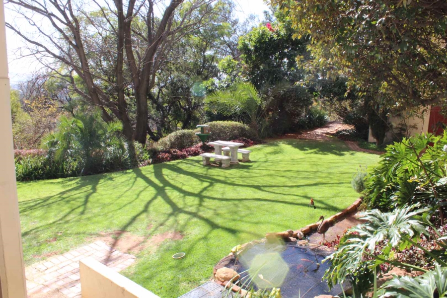 To Let 1 Bedroom Property for Rent in La Montagne Gauteng